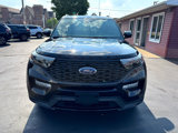 Used 2023 Ford Explorer ST-Line image 2