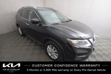Used 2017 Nissan Rogue SV image 3