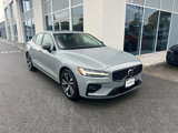 Used 2025 Volvo S60 B5 Core image 2