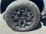 Used 2022 GMC Yukon XL AT4 image 3
