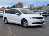 Used 2022 Chrysler Voyager LX image 2