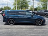 New 2025 Chrysler Pacifica Limited image 2