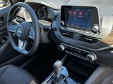 Used 2023 Nissan Altima 2.5 SV image 5
