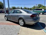 Used 2018 Volkswagen Passat 2.0T SE image 5