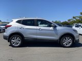 Used 2017 Nissan Rogue Sport SV image 2