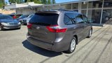 Used 2020 Toyota Sienna LE image 5