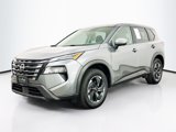 Used 2024 Nissan Rogue SV image 3