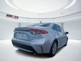 Used 2021 Toyota Corolla LE image 3