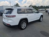 Used 2023 Jeep Grand Cherokee L Laredo image 4