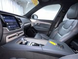 Certified 2024 Volvo XC90 T8 Ultimate w/ Lounge Package image 5