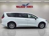 Used 2023 Chrysler Voyager LX image 2