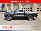 Used 2017 Toyota Tacoma TRD Sport image 4