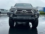Used 2020 Toyota Tacoma Limited image 2