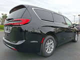New 2025 Chrysler Pacifica Select image 4