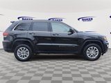 Used 2022 Jeep Grand Cherokee Laredo E image 2