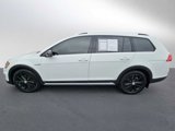 Used 2017 Volkswagen Golf Alltrack SE image 6
