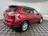 Used 2016 Nissan Rogue SV w/ SV Premium Package image 3