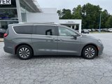 Used 2021 Chrysler Pacifica Touring-L image 2