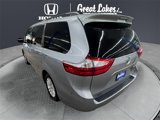 Used 2017 Toyota Sienna XLE image 3