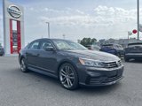 Used 2016 Volkswagen Passat 1.8T R-Line w/ R-Line Lighting Package image 3
