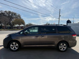 Used 2012 Toyota Sienna LE image 3