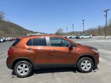 Used 2019 Chevrolet Trax LT w/ LT Convenience Package image 4