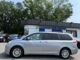 Used 2012 Toyota Sienna XLE image 3
