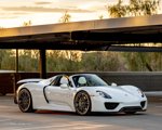 Used 2015 Porsche 918 Spyder image 2