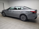Used 2023 Nissan Altima 2.5 SV image 3