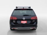 Used 2017 Volkswagen Golf Alltrack SE image 4