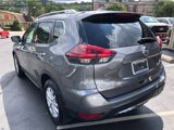 Used 2019 Nissan Rogue SV image 3