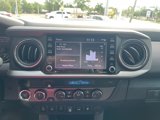 Used 2022 Toyota Tacoma TRD Sport image 5