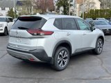 Used 2022 Nissan Rogue SV image 2