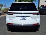 Used 2023 Jeep Grand Cherokee Laredo image 4