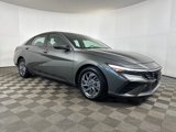 Used 2024 Hyundai Elantra SEL image 2
