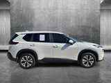 Used 2023 Nissan Rogue SV image 3