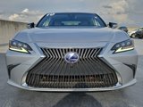 Used 2019 Lexus ES 300h Ultra Luxury image 2