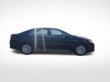 Used 2014 Toyota Camry LE image 4