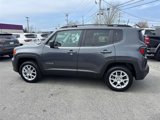 Certified 2023 Jeep Renegade Latitude w/ Premium Group image 3