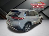 Used 2021 Nissan Rogue Platinum image 2