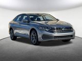 Used 2023 Volkswagen Jetta SE image 2