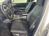 Used 2017 Jeep Grand Cherokee Laredo image 4