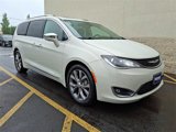 Used 2019 Chrysler Pacifica Limited w/ Tire & Wheel Group image 2