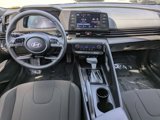 Used 2025 Hyundai Elantra Sport image 5