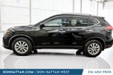 Used 2017 Nissan Rogue SV image 2