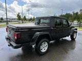 Used 2022 Jeep Gladiator Sport image 4