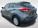 Used 2020 Nissan Kicks S image 3
