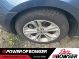 Used 2018 Ford Taurus SE image 2