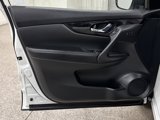Used 2021 Nissan Rogue Sport SL image 3