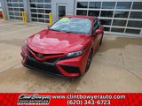 Used 2022 Toyota Camry SE image 3